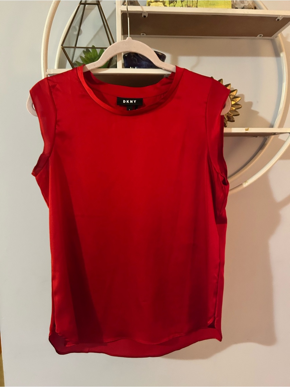 DKNY Women’s Small S Flutter Cap Sleeve Red Satin Shirt Blouse
